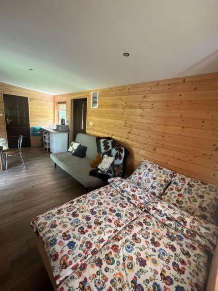 스마르드즈비체 Lesny Zakatek B&B 외부 사진